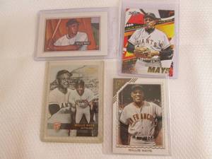 Assorted Willie Mays Cards...