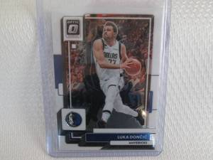 2022-23 Optic Luka Doncic Card...
