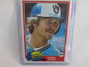 1981 Topps Robin Yount Card...
