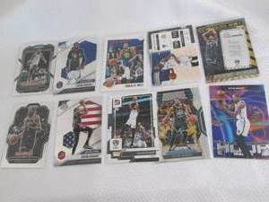 Assorted Kevin Durant Cards...
