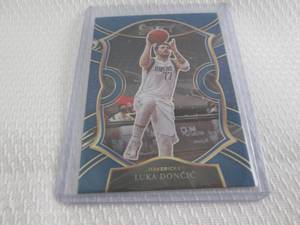 2020-21 Select Luka Doncic Card...