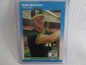 1987 Fleer Mark McGwire Rookie Card...