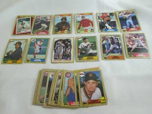 Assorted 1987 Topps Baseball Cards...