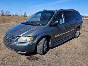 lot 7 image: 2007 Dodge Grand Caravan -Handicap  Wheelchair Accessible