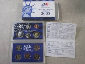 lot 19 image: (FS) 2005 US Mint Proof Set with CO...