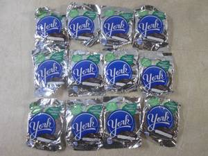 lot 91 image: (B-1) 12 York Peppermint Pattie Can...