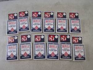 lot 121 image: (EC1) 12 New Decks of Hoyle Pinochl...