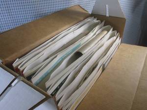 lot 163 image: (EW3) Box of Vintage 1995 Advertisi...