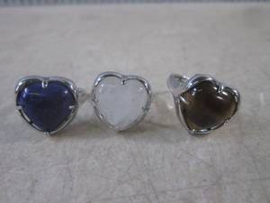 lot 169 image: (CNTR) 3 Polished Heart Shaped Gens...