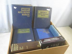 lot 178 image: (A-1) Vintage Auto Repair Manuals 6...
