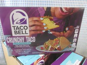 lot 256 image: (B-4) 6 Boxes of Taco Bell Crunchy ...