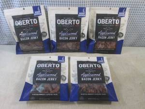 lot 261 image: (B-1) 5 Bags of Applewood Bacon Jer...