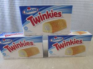 lot 266 image: (B-2) 3 Boxes of Hostess Twinkies B...