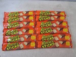lot 294 image: (B-3) 12 King Size 4 Stick Reeses S...