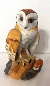 lot 96 image: Lefton Owl Nest Egg Collection