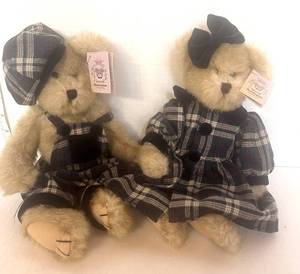lot 111 image: Pair of Bearington Collection Plush Bears