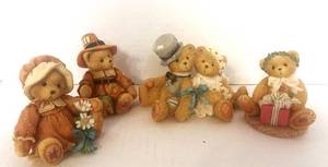 lot 124 image: Set of 4 Cherished Teddies 1990s