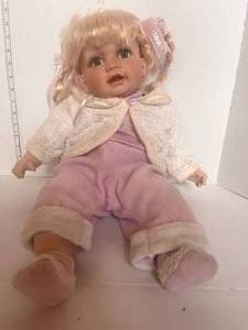 lot 149 image: Royal Cathay 1515000 Porcelain Doll