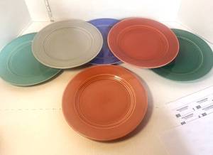 lot 6 image: 6-10 Inch Homer Laughlin Harlequin Plates