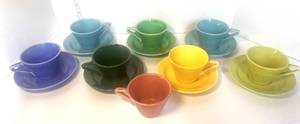 lot 3 image: 7 Homer Laughlin Harlequin Cups and Saucer