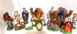 lot 25 image: 15 Piece Nativity Set 1981