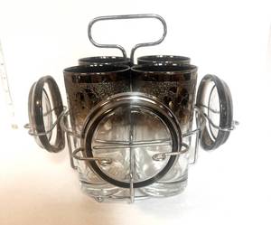 lot 28 image: MCM Drink Set