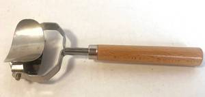 lot 32 image: Vintage Pasta Dough Stamp Italy