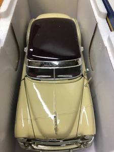 lot 46 image: Die-Cast 1950 Chevy Bel Air American Mint NIB