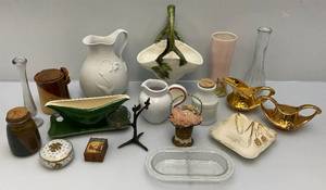 lot 8 image: Misc. Vintage Houshold Items