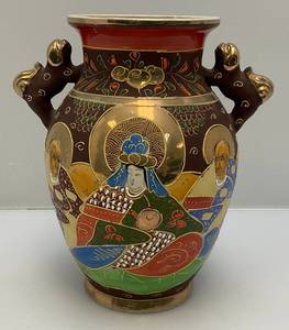 lot 30 image: 9 38 Tall Antique Japanese Hand Painted Satsuma Vase With Foo Dog Handles