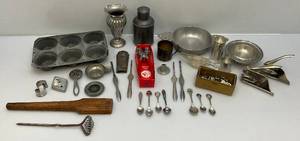 lot 72 image: Misc. Vintage Items Including Pewter & More