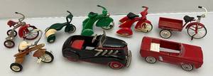 lot 129 image: Misc. Collectible Hallmack Classics Die-Cast Miniatures