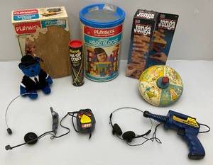 lot 171 image: Misc. Vintage Toys