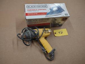 lot 42 image: Heat Gun & Iron...