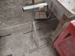 lot 47 image: 12 Adjustable Height Roller Stand...