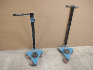 lot 131 image: (2) 2 Ton Swivel Machinery Skates...