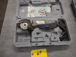 lot 69 image: Dremel Sawmax 3 Saw...