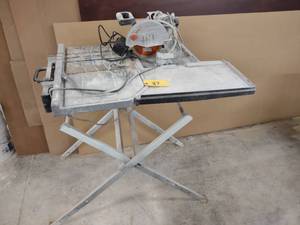 lot 87 image: Beast 7 Tile Saw...