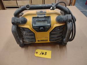 lot 163 image: Dewalt ChargerRadio...