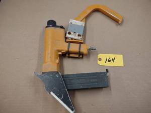 lot 164 image: Bostitch MIII Flooring Nailer...