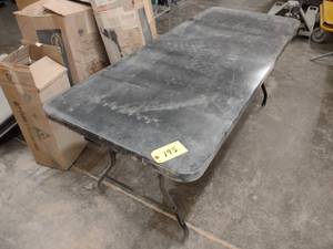 lot 195 image: 6 Folding Table...