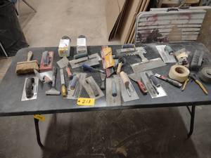 lot 213 image: Tile Tools...
