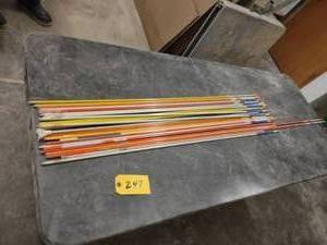lot 247 image: Driveway Markers...