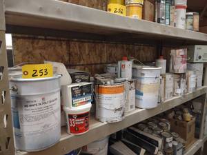 lot 253 image: Contents of Shelf...
