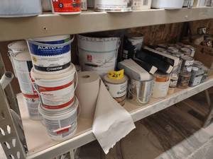 lot 254 image: Contents of Shelf...