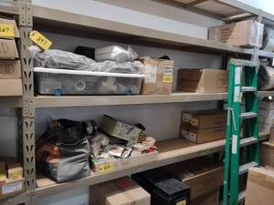 lot 397 image: Row of Bulk Shelving, 20x8x18  C...