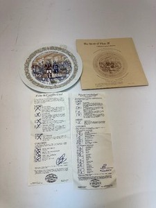 lot 37 image: Vintage 1975 DArceau-Limoges Lafayette Legacy Collection Plate