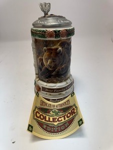 lot 40 image: Anheuser-Busch Budweiser Animal Families Series Stein