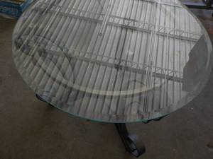 lot 3 image: Beveled Glass Top End Table with Me...