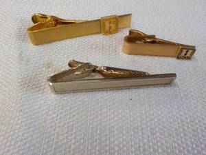 lot 26 image: Tie Clasps...
